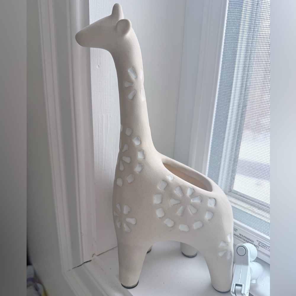 Ceramic Giraffe Planter Matte Cream Flower Pot Vase Container